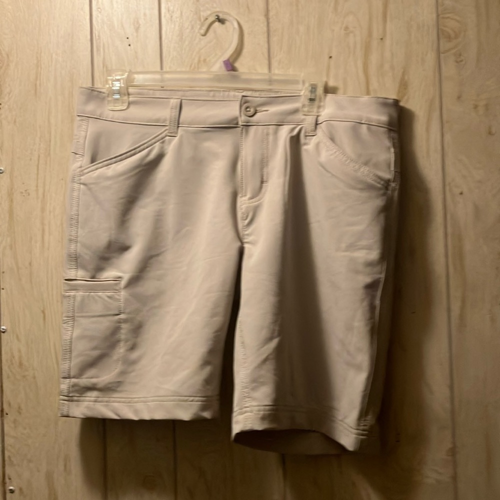Khaki shorts